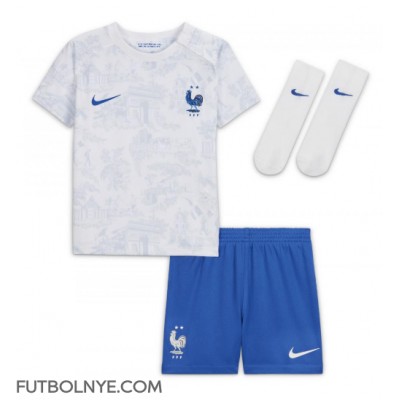 Camiseta Francia Theo Hernandez #22 Visitante Equipación para niños Mundial 2022 manga corta (+ pantalones cortos)
